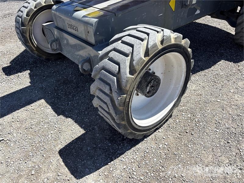 Snorkel 660SJ 4WD Diesel Telescopic Boom Lift Telescopic boom lifts