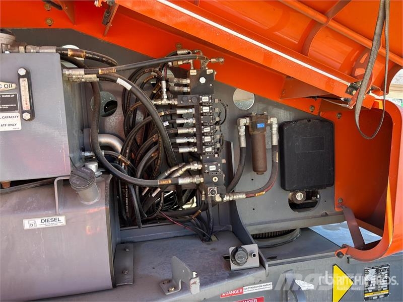 Snorkel 660SJ 4WD Diesel Telescopic Boom Lift Telescopic boom lifts