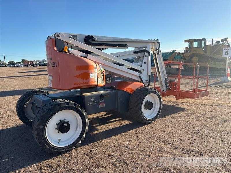 Snorkel A46JRT 4WD Diesel Articulating Boom Lift 曲臂高空作業車