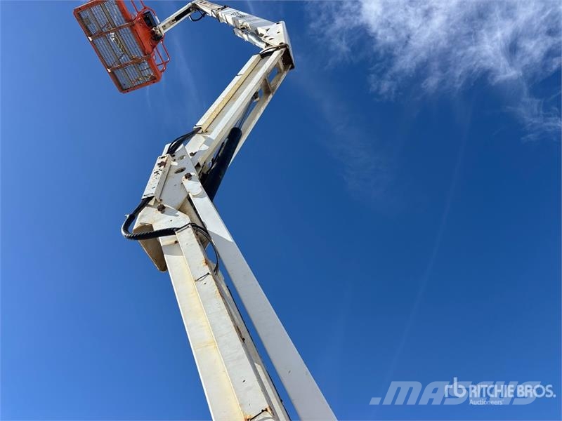 Snorkel A46JRT 4WD Diesel Articulating Boom Lift Podnośniki przegubowe