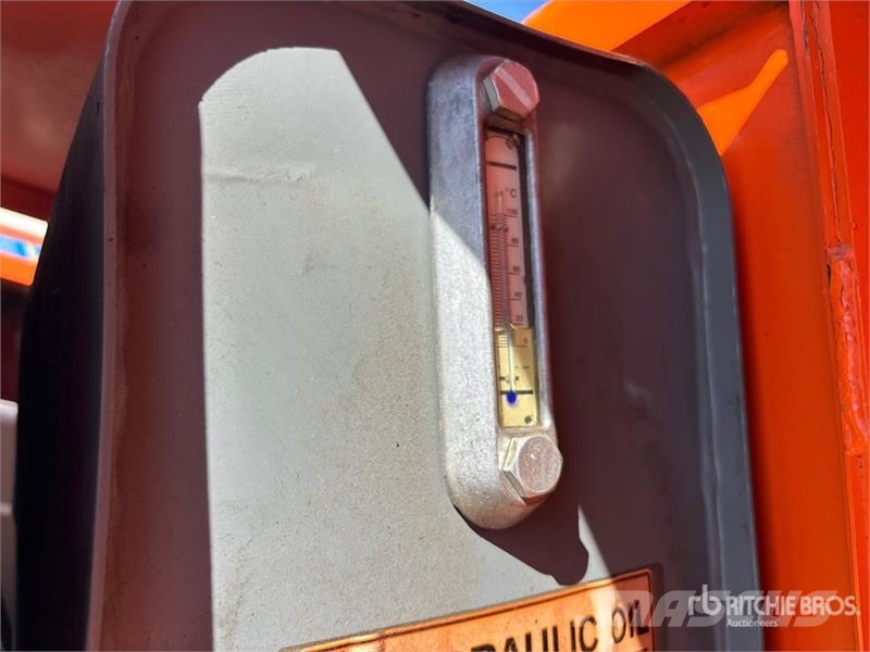 Snorkel AB60J Plataformas con brazo de elevación manual
