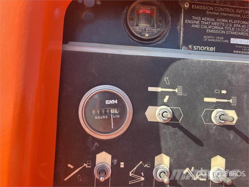 Snorkel AB85J 4WD Diesel Articulating Boom Lift Karos emelők