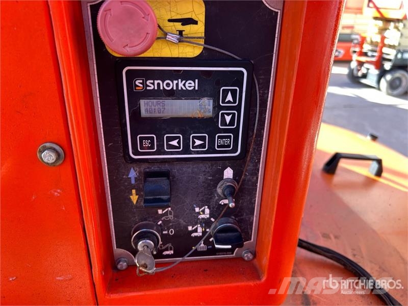 Snorkel MC26J Vertical Mast Lift Vertikaalsed mast tõstukid