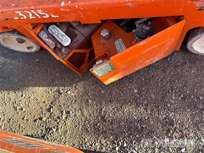 Snorkel S3215L Electric Scissor Lift Saksilavat