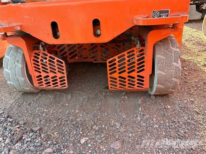 Snorkel S3215L Electric Scissor Lift Saksilavat