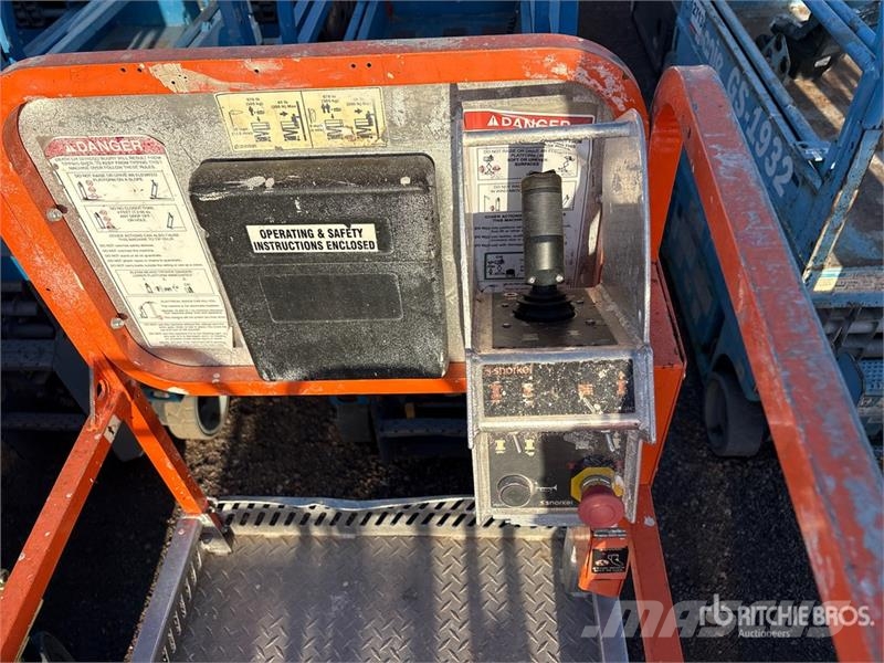Snorkel S3215L Electric Scissor Lift Saksilavat