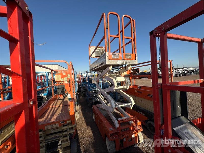 Snorkel S3215L Electric Scissor Lift Saksilavat
