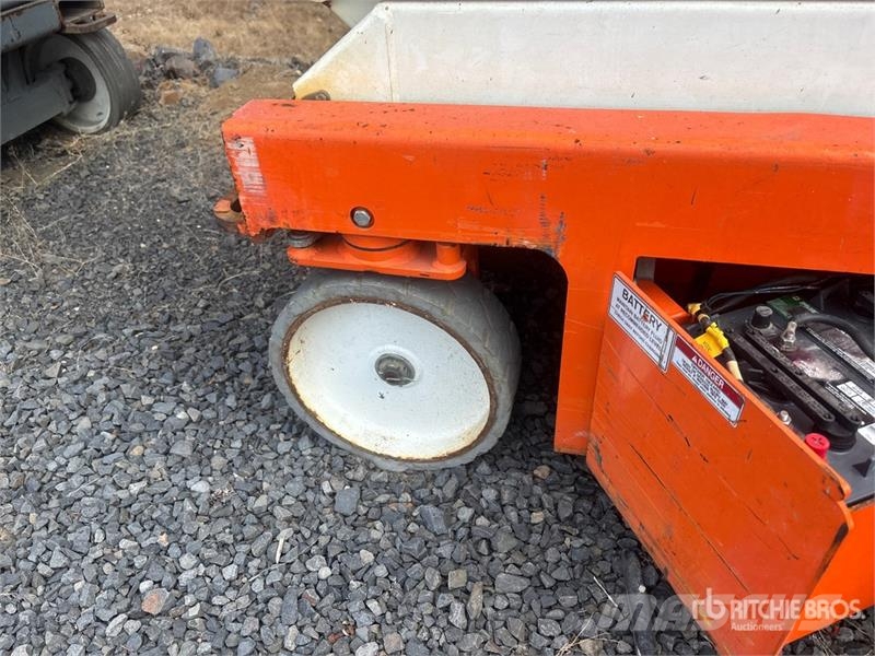 Snorkel S3226E Electric Scissor Lift 剪叉式升降机