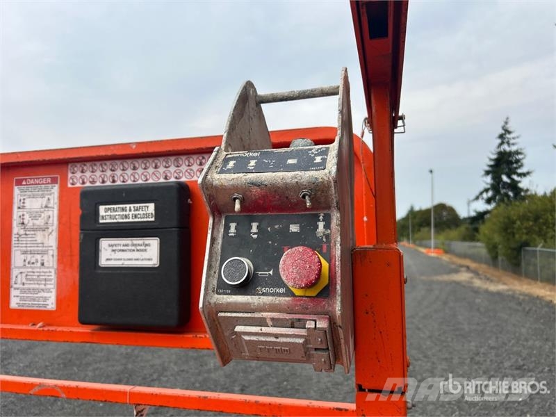 Snorkel S4726E Electric Scissor Lift Saksilavat