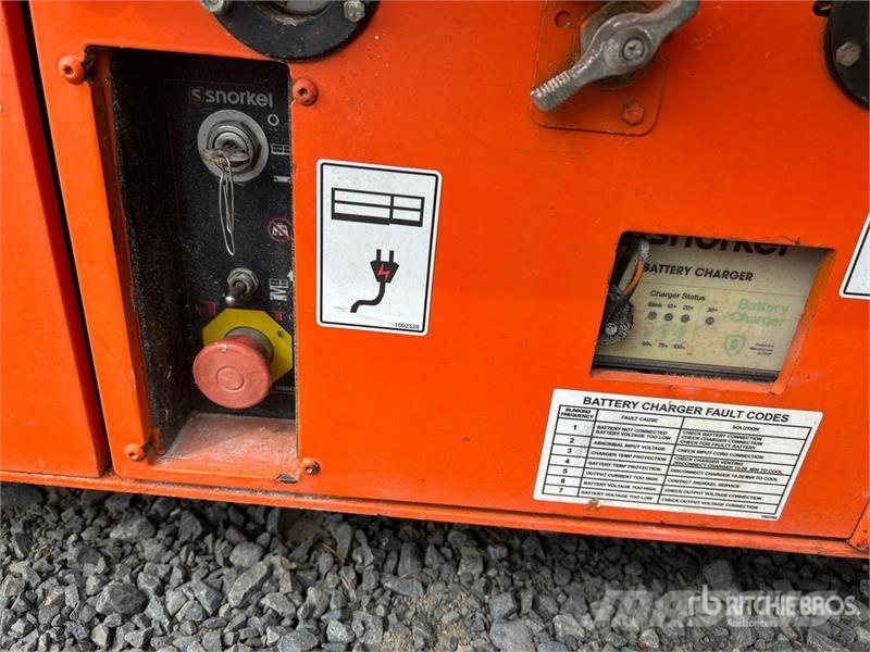 Snorkel S4726E Electric Scissor Lift Saksilavat