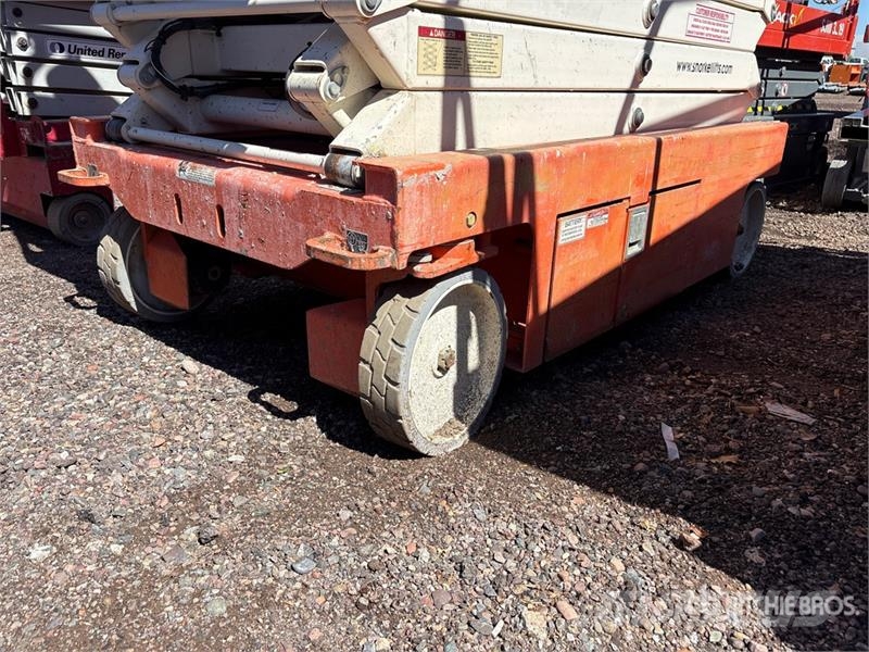Snorkel S4732E Electric Scissor Lift Scissor lifts
