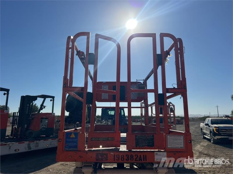 Snorkel S4732E Electric Scissor Lift رافعات مقصية الشكل