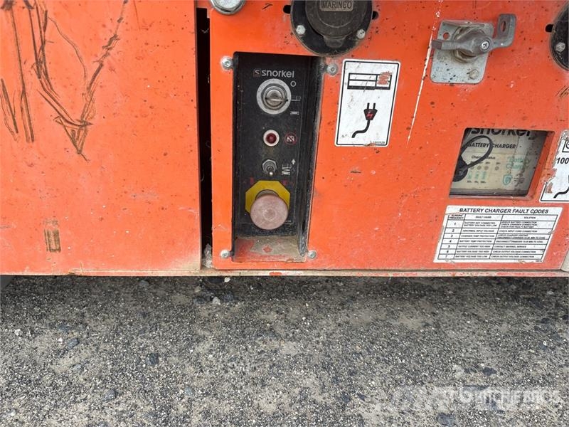 Snorkel S4732E Electric Scissor Lift Plataformas tijera