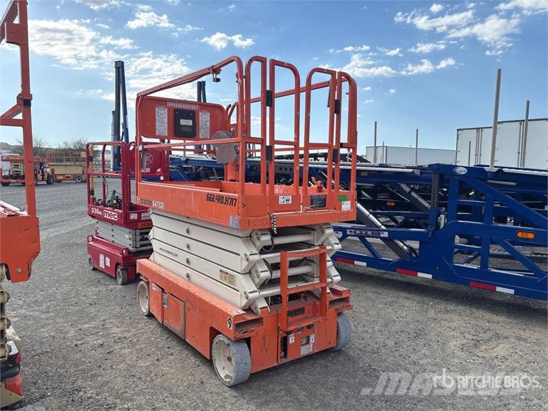 Snorkel S4732E Electric Scissor Lift Plataformas tijera