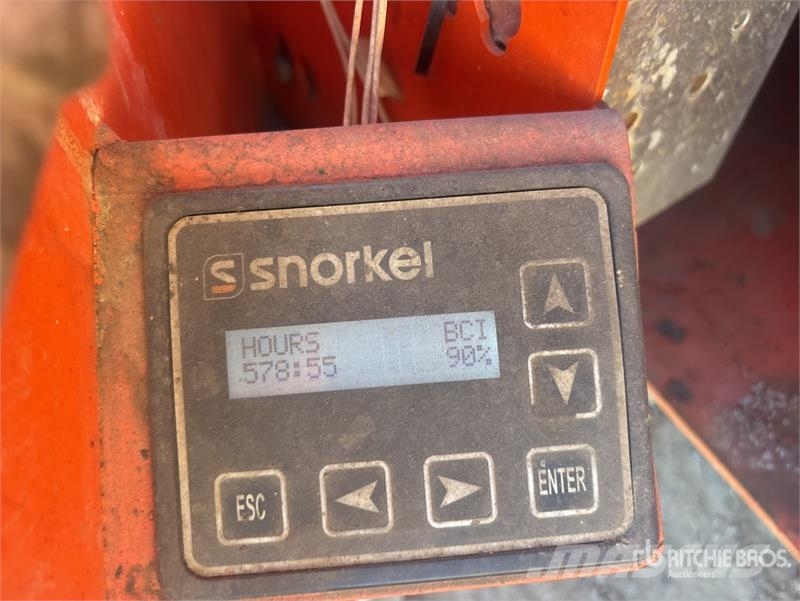 Snorkel S4732E Electric Scissor Lift رافعات مقصية الشكل