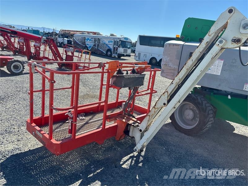 Snorkel TB86J 4WD Diesel Telescopic Boom Lift Telescoophoogwerkers