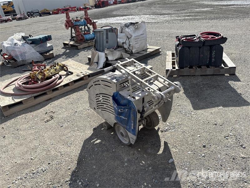  Soff-Cutt GS400 Walk-Behind Saw 제재소