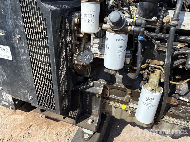 Southwest Products Co 150 kW Skid-Mounted Generator Set Geradores Diesel