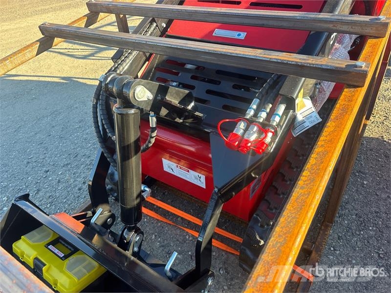 SSL1500-RED Mini Compact Track Loader (Unused) لوادر انزلاقية التوجيه