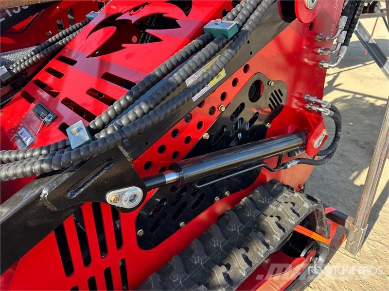  SSL60-RED Mini Compact Track Loader (Unused) لوادر انزلاقية التوجيه