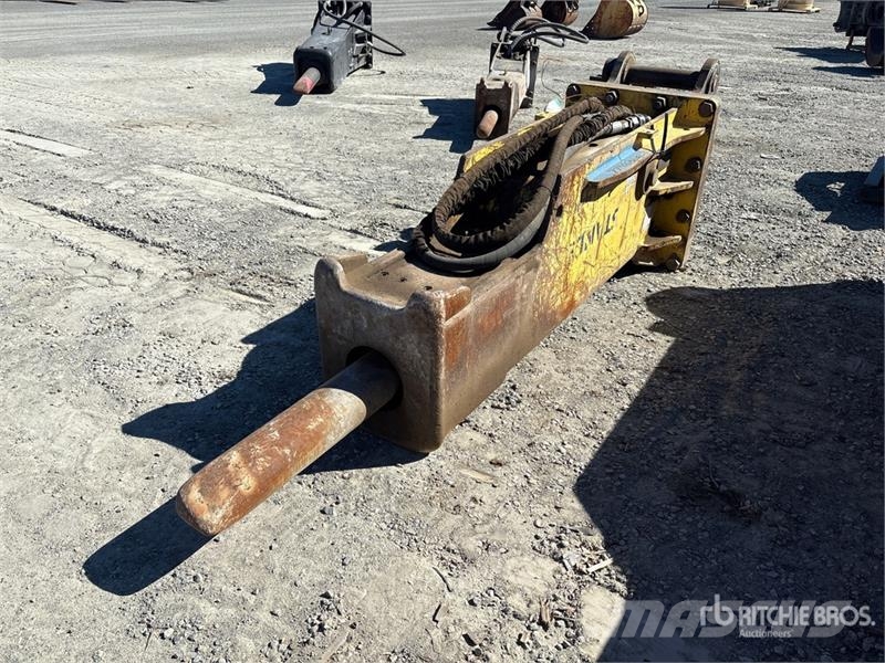 Stanley MBX408 120 in Hydraulic Breaker - Fits Car 브레이커