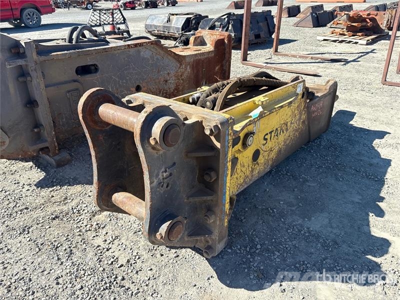 Stanley MBX408 120 in Hydraulic Breaker - Fits Car 브레이커
