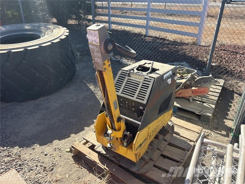 Stanley SRP4960 Vibratory Plate Compactor Ubijaki wibracyjne