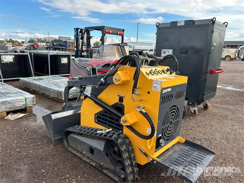 STARVOX SV-480 Mini Compact Track Loader (Unused) Smykem řízené nakladače