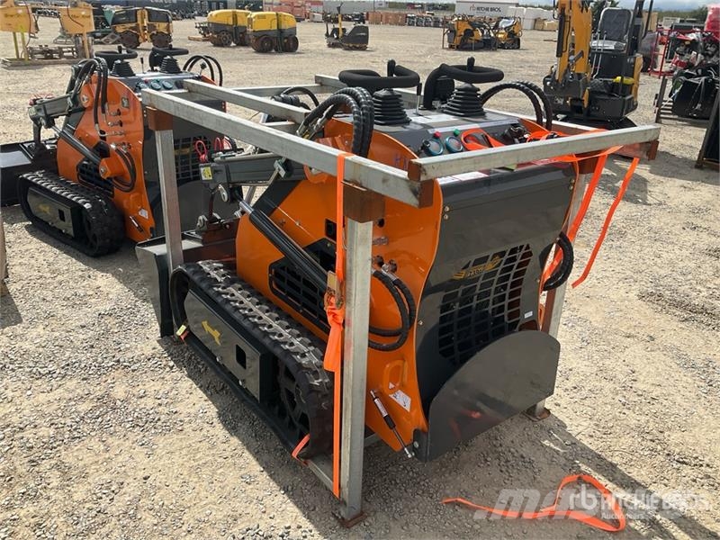 STARVOX SV-480 Mini Compact Track Loader (Unused) Chargeuse compacte