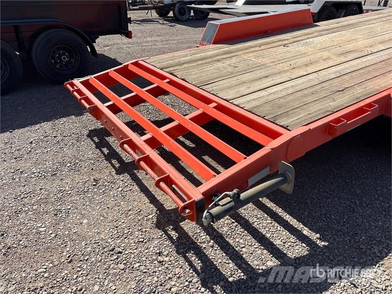STC KLB18T-14BT 18 ft T/A Equipment Trailer Auto pārvadāšanas treileri