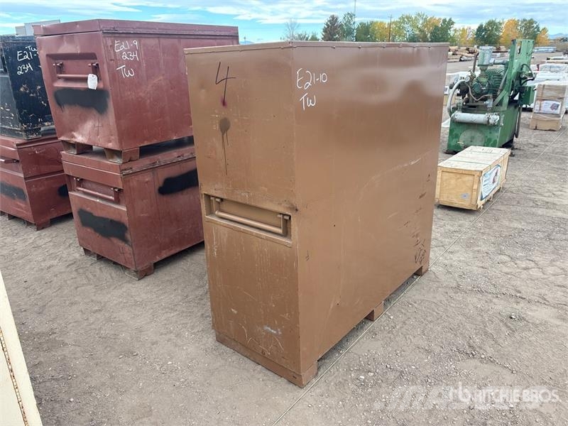  Steel cabinet Drugi deli