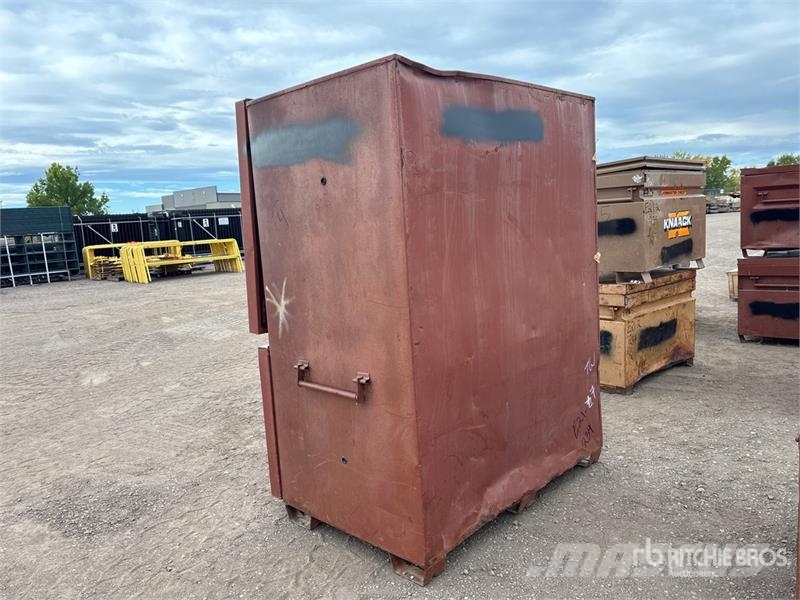  Steel cabinet مكونات أخرى