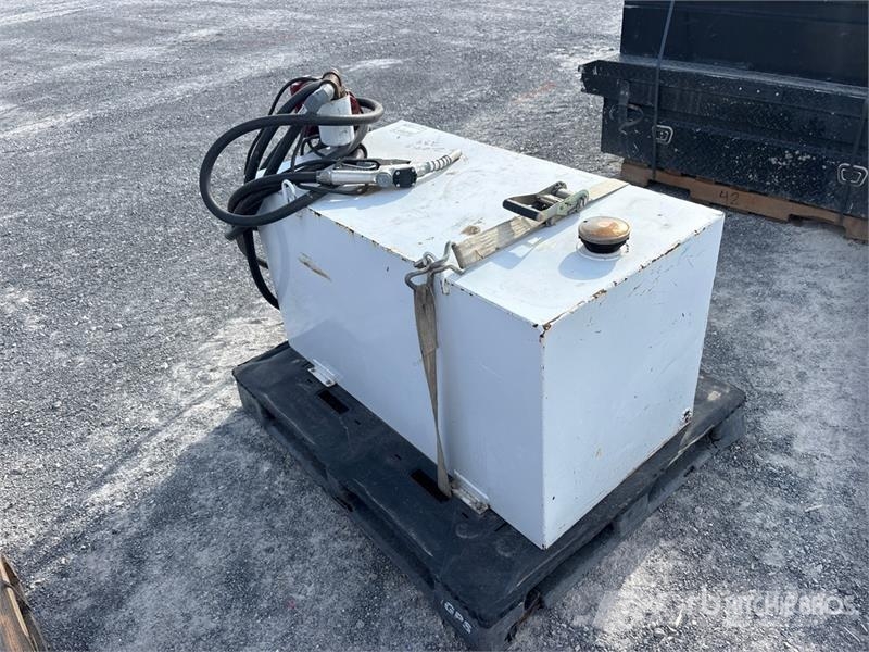 Steel Fuel Tank Zbiorniki paliw i płynów eksploatacyjnych