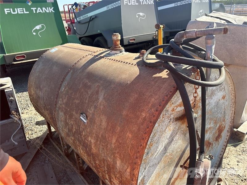 Steel Tank Паливні та присадочні баки