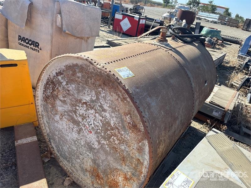 Steel Tank Паливні та присадочні баки