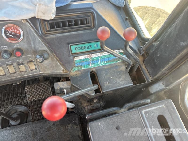 Steiger PT270 Articulated 4WD Tractor ماكينات زراعية - غير ذلك