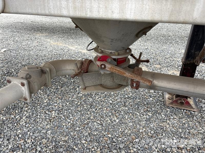 Stephens T/A Pneumatic Bulk Trailer Other trailers