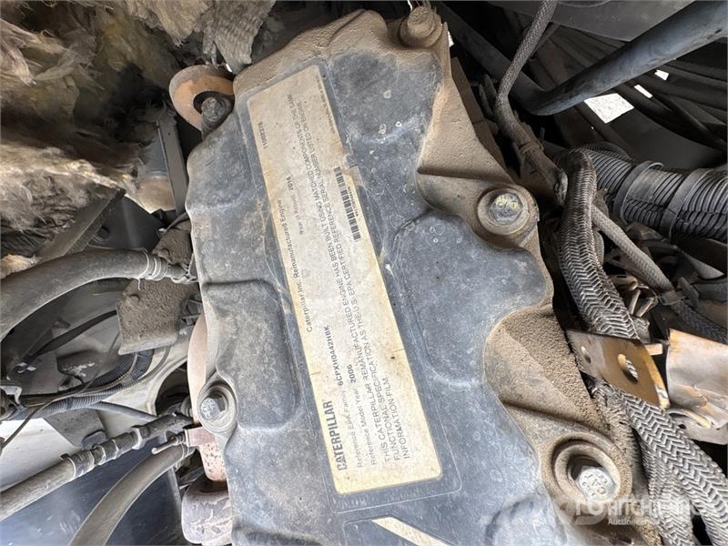 Sterling 085D-3 8380 lb Knuckle Boom on Sterling Acterra 4x Żurawie samochodowe