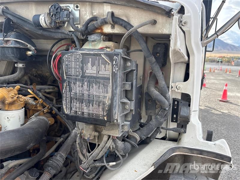 Sterling Acterra 4x2 Boom Truck Nosturiautot