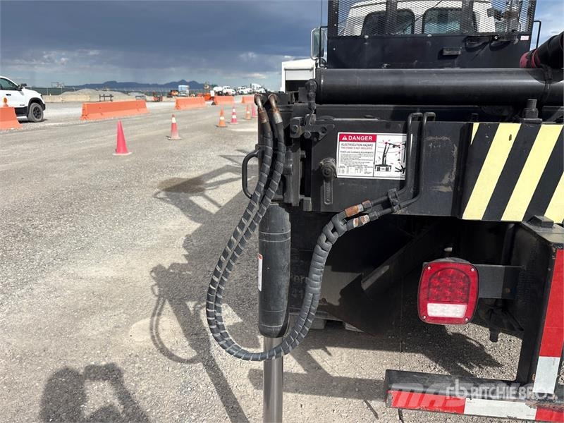 Sterling Acterra 4x2 Boom Truck Nosturiautot