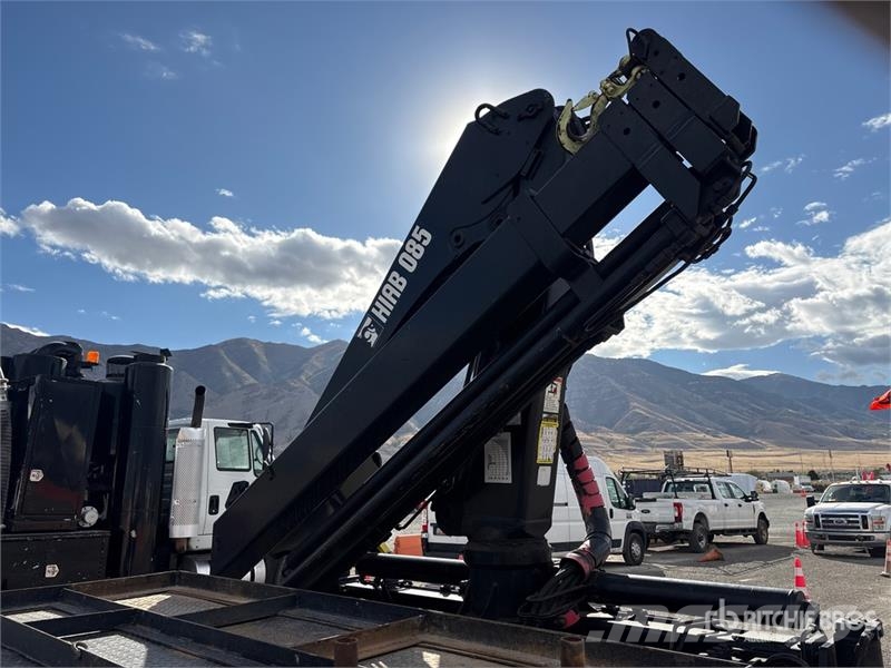 Sterling Acterra 4x2 Boom Truck Nosturiautot