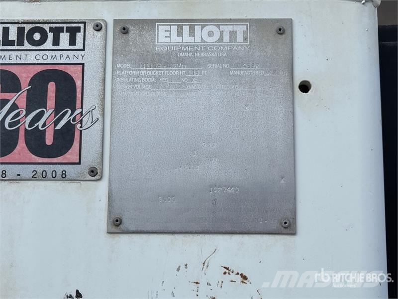 Sterling H110R-L3MH 115 ft on  Sterling L7500 6x4 Bucket Tr Nostolava-autot