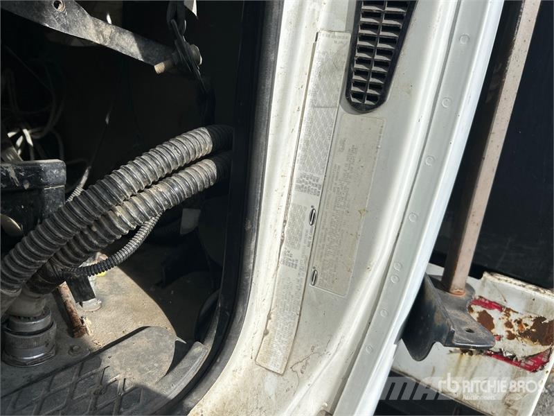 Sterling L7500 Kombinētās vakumsūkņa mašīnas