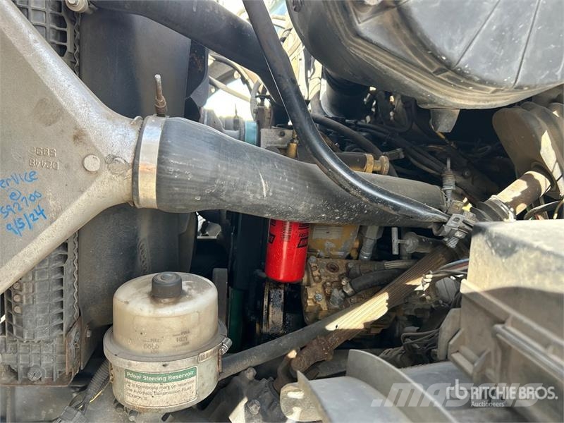 Sterling L7500 Kombinētās vakumsūkņa mašīnas