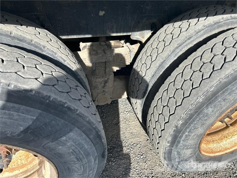 Sterling L7500 Kombinētās vakumsūkņa mašīnas