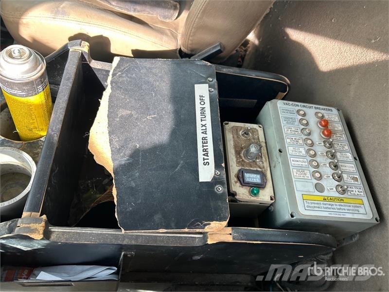 Sterling L7500 Kombinētās vakumsūkņa mašīnas