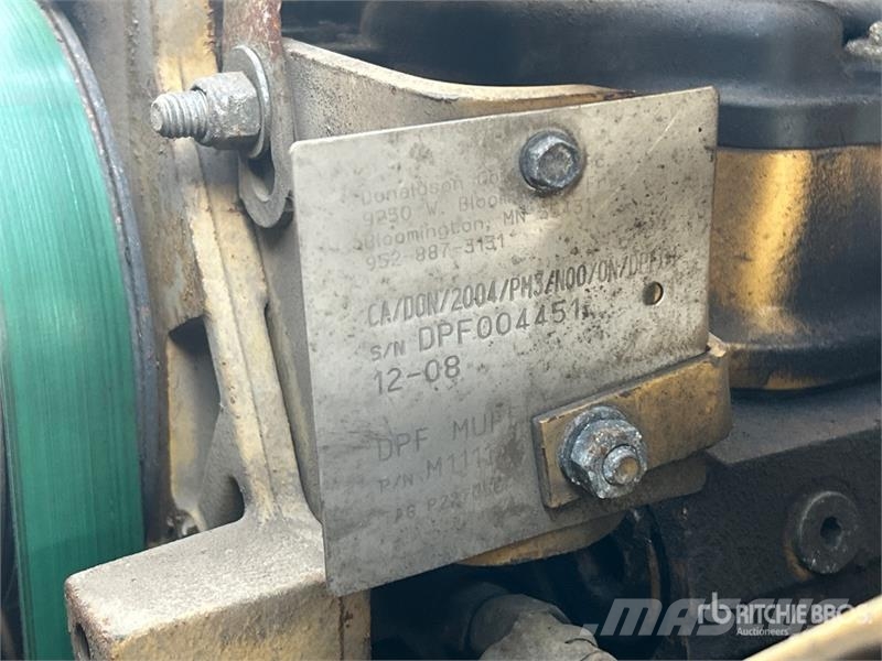 Sterling L7500 Kombinētās vakumsūkņa mašīnas