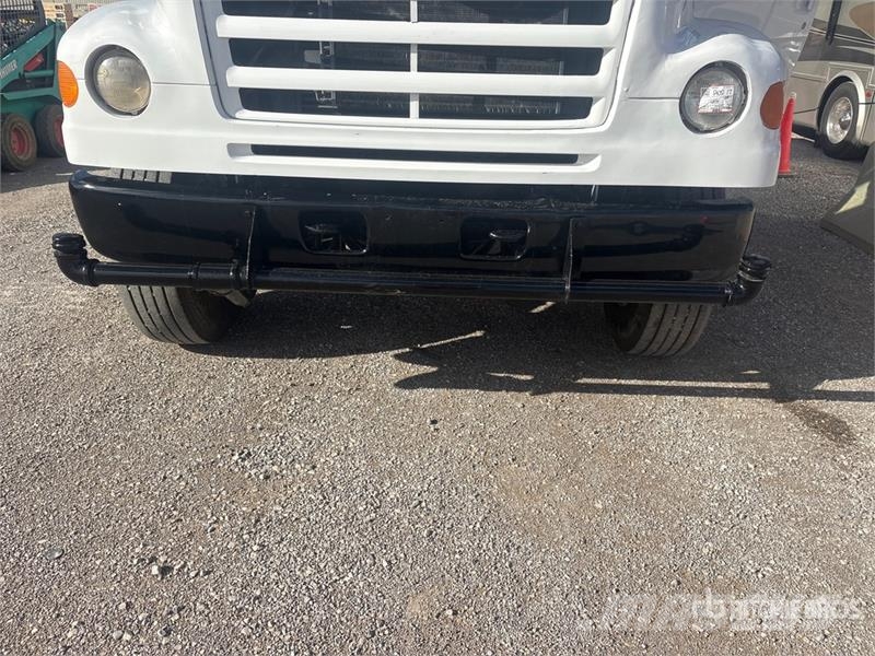 Sterling L7501 Kamioni za vodu