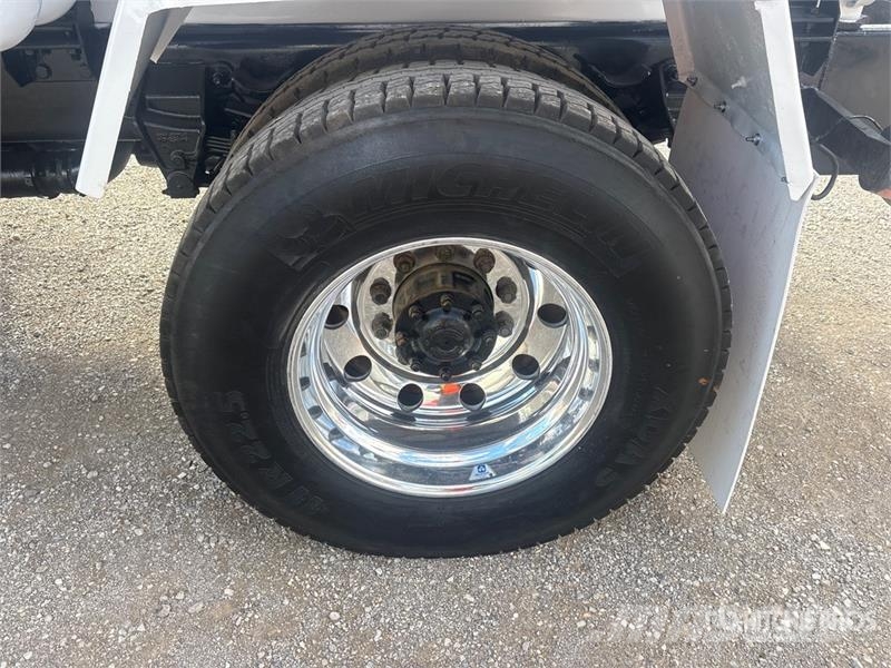 Sterling L7501 Kamioni za vodu