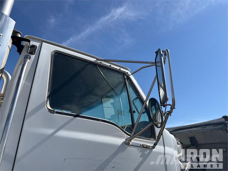 Sterling L9500 Tipper trucks